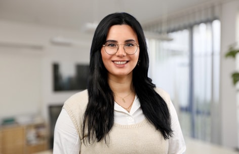 Büsra Secer